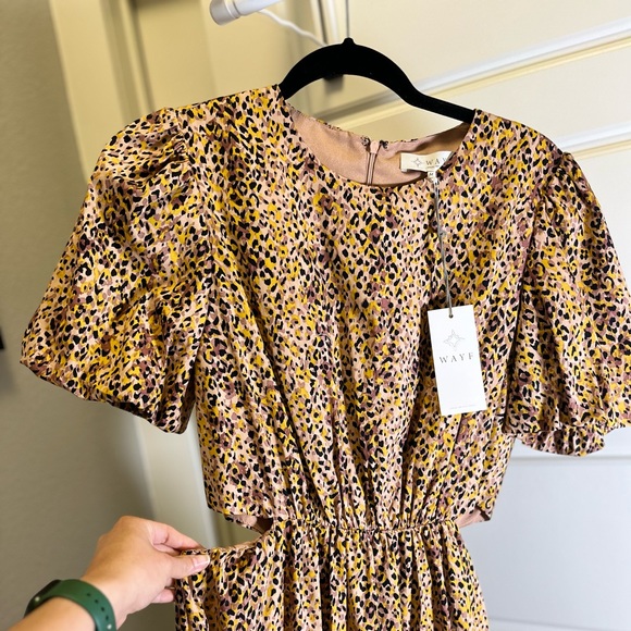 WAYF Cut Out Tiered Women's Maxi Dress NWT - Picture 6 of 11